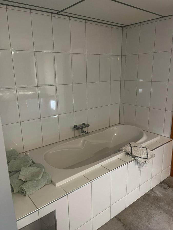 Veendijkhoeve Oosterwolde  Exteriör bild