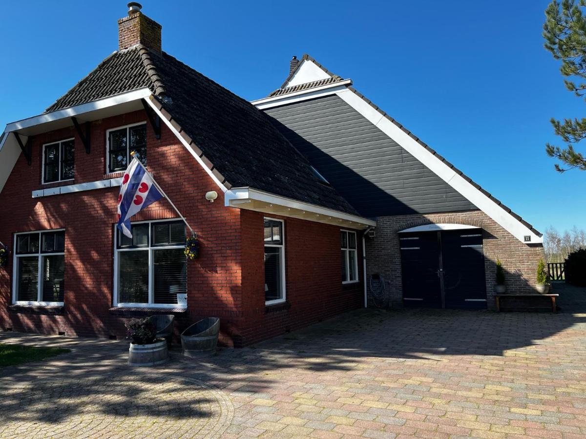 Veendijkhoeve Oosterwolde  Exteriör bild